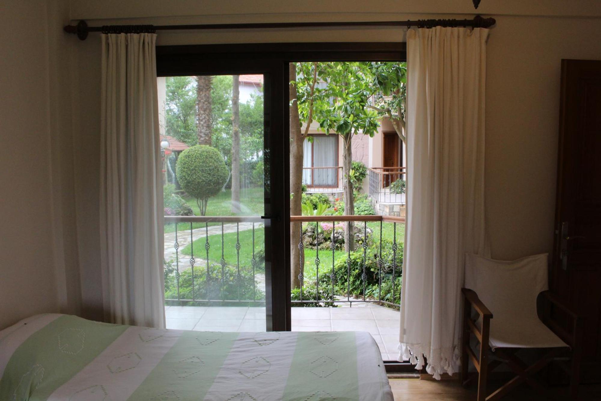 Nirvana Hotel Göcek Rum bild